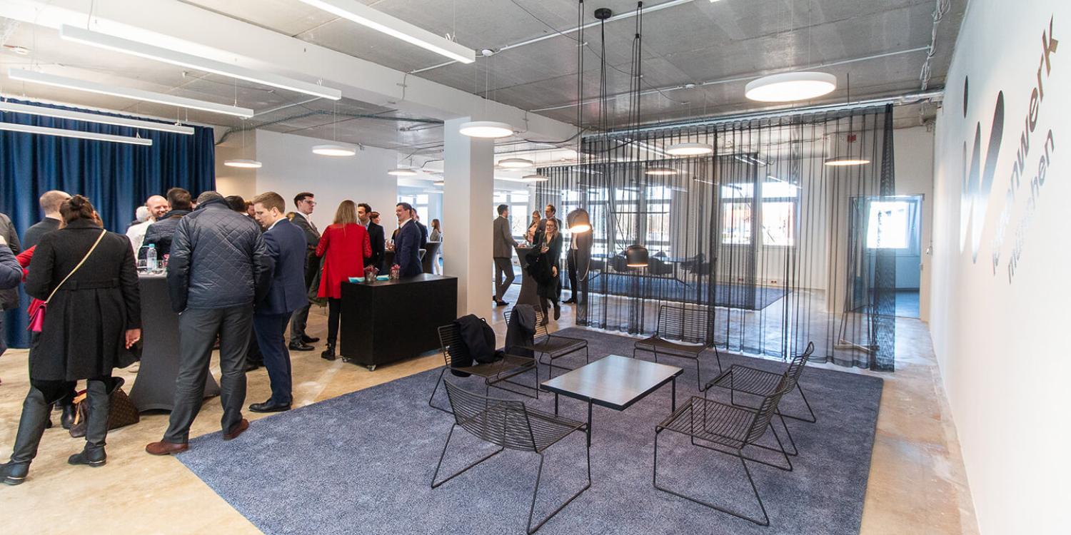 Eröffnung der Marketing-Lounge des IDEENWERKS MÜNCHEN – Design der Architekten von CSMM