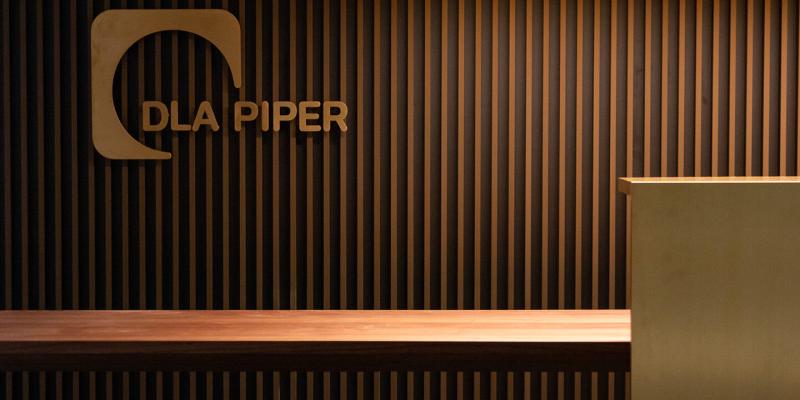 DLA Piper bezieht in Hamburg Büro im Alten Wall designed by CSMM-Architekten und gewinnt Designpreis
