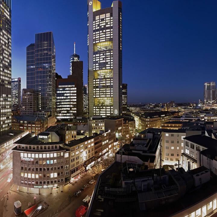 Ausblick aus dem WINX Tower in Frankfurt – CSMM begleitet DLA Piper bei Anmietung